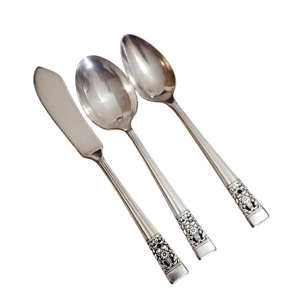 Oneida Coronation Silverplate Set Butter Knife Sugar Spoon vtg community plate